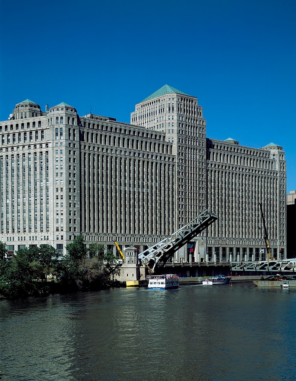 chicago, merchandise mart, bridge, building, nature, landmark, river, water